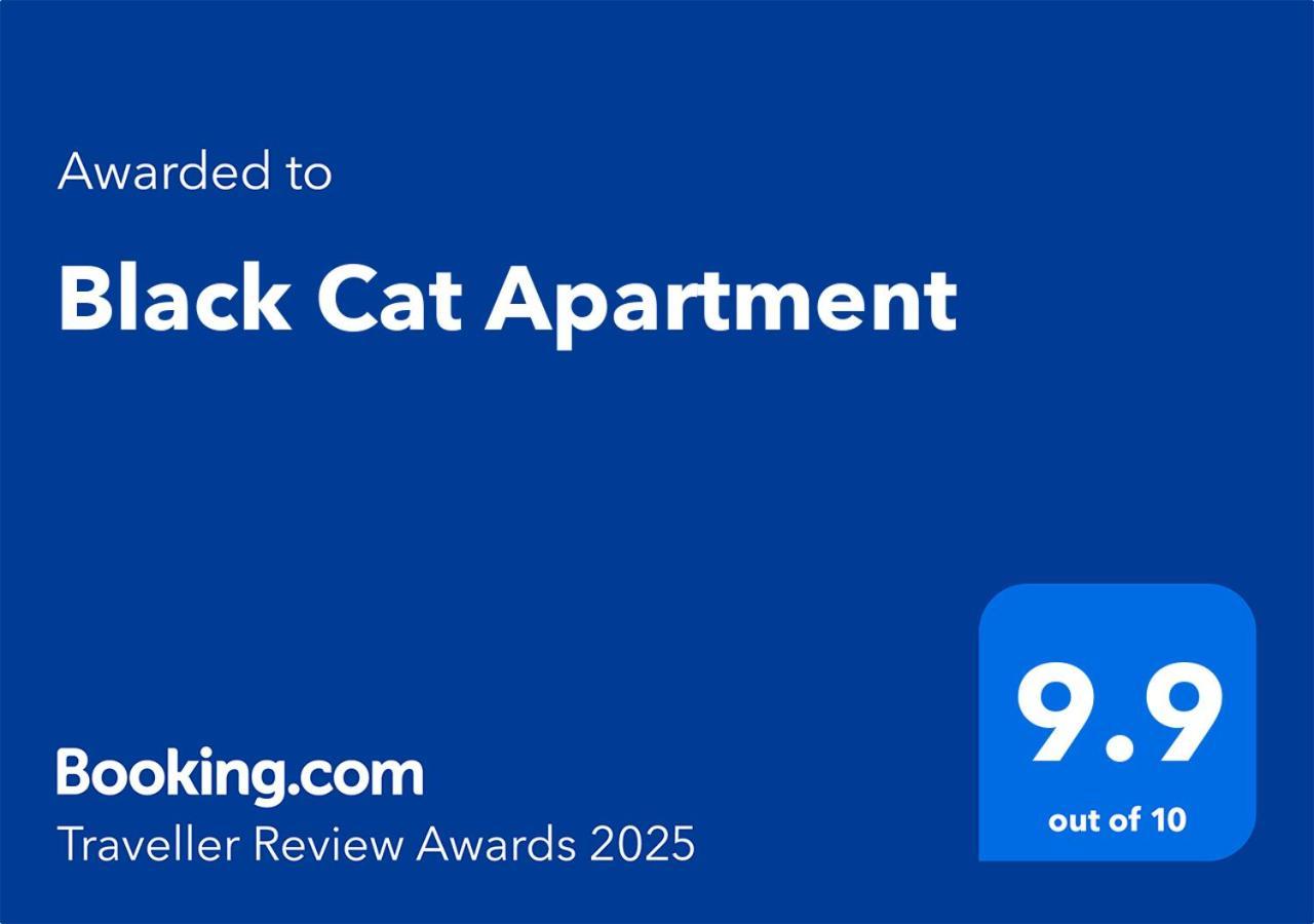 Black Cat Apartment Veliko Tarnovo Exterior photo